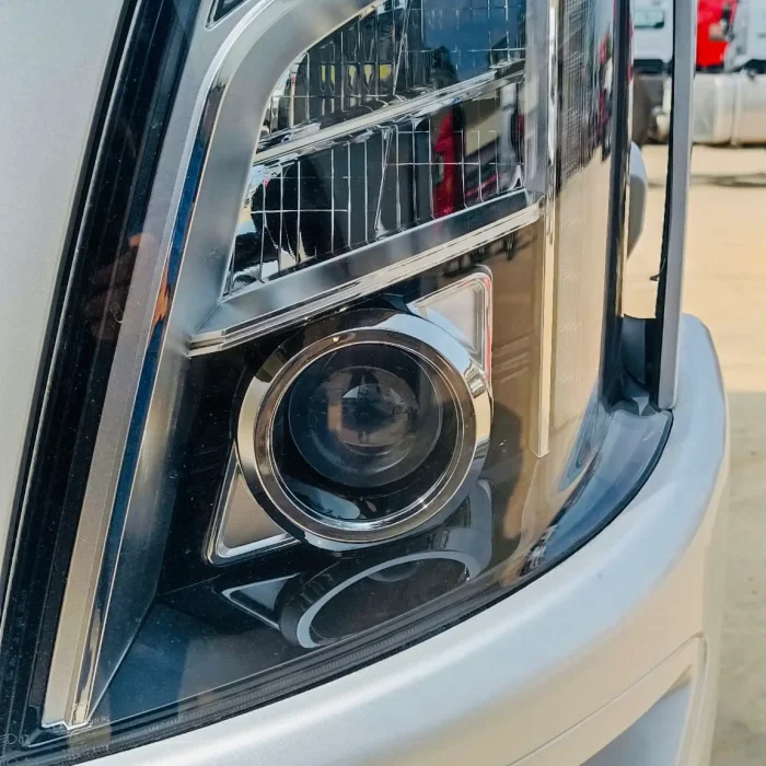 đèn xe đầu kéo chenglong 310hp